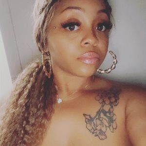 Meet your Posher, Joy